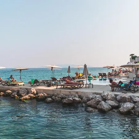 Savoy Ξενοδοχείο 4*