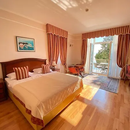 Savoy Ξενοδοχείο 4*
