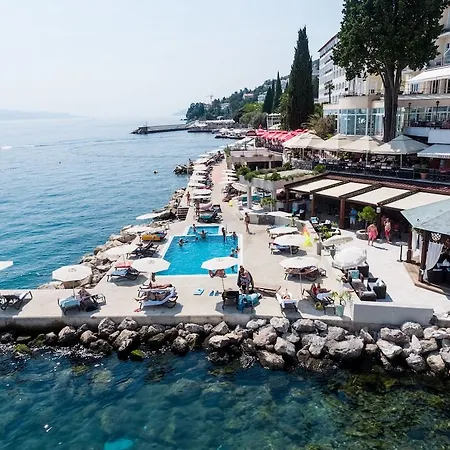 Savoy 4* Οπατία