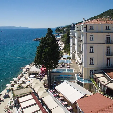Savoy Ξενοδοχείο Οπατία