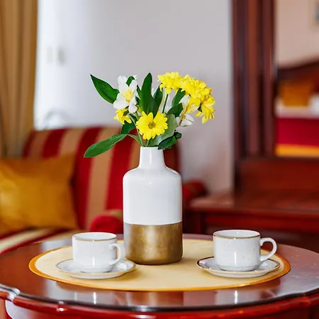 Savoy Hotel 4*